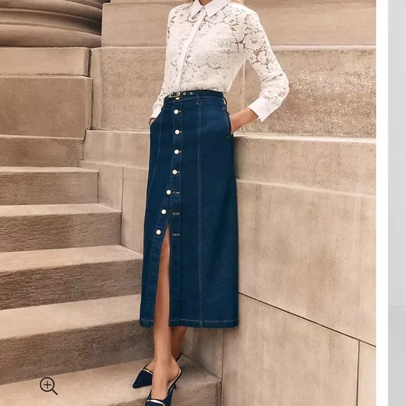 Ann Taylor belted denim skirt in class rinse - Picture 3 of 7